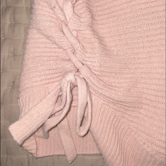Pink cowneck sweater - Picture 3 of 4
